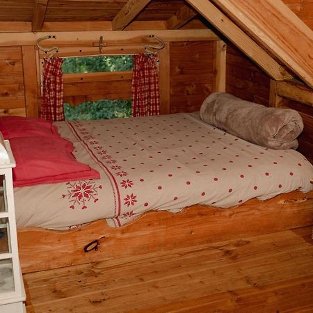 Cabane Perchee Dans Les Arbres Saint-Hilaire-en-Morvan Εξωτερικό φωτογραφία