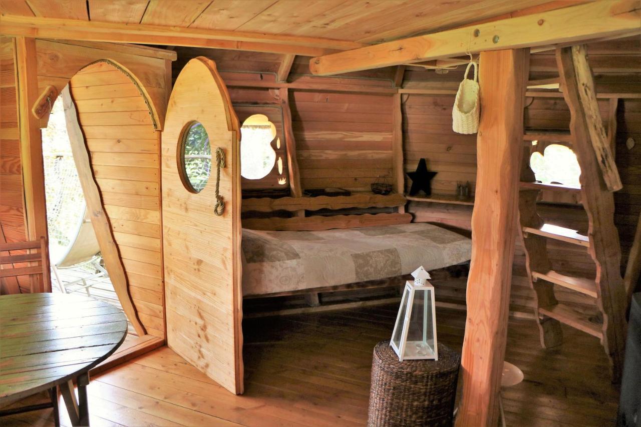 Cabane Perchee Dans Les Arbres Saint-Hilaire-en-Morvan Εξωτερικό φωτογραφία