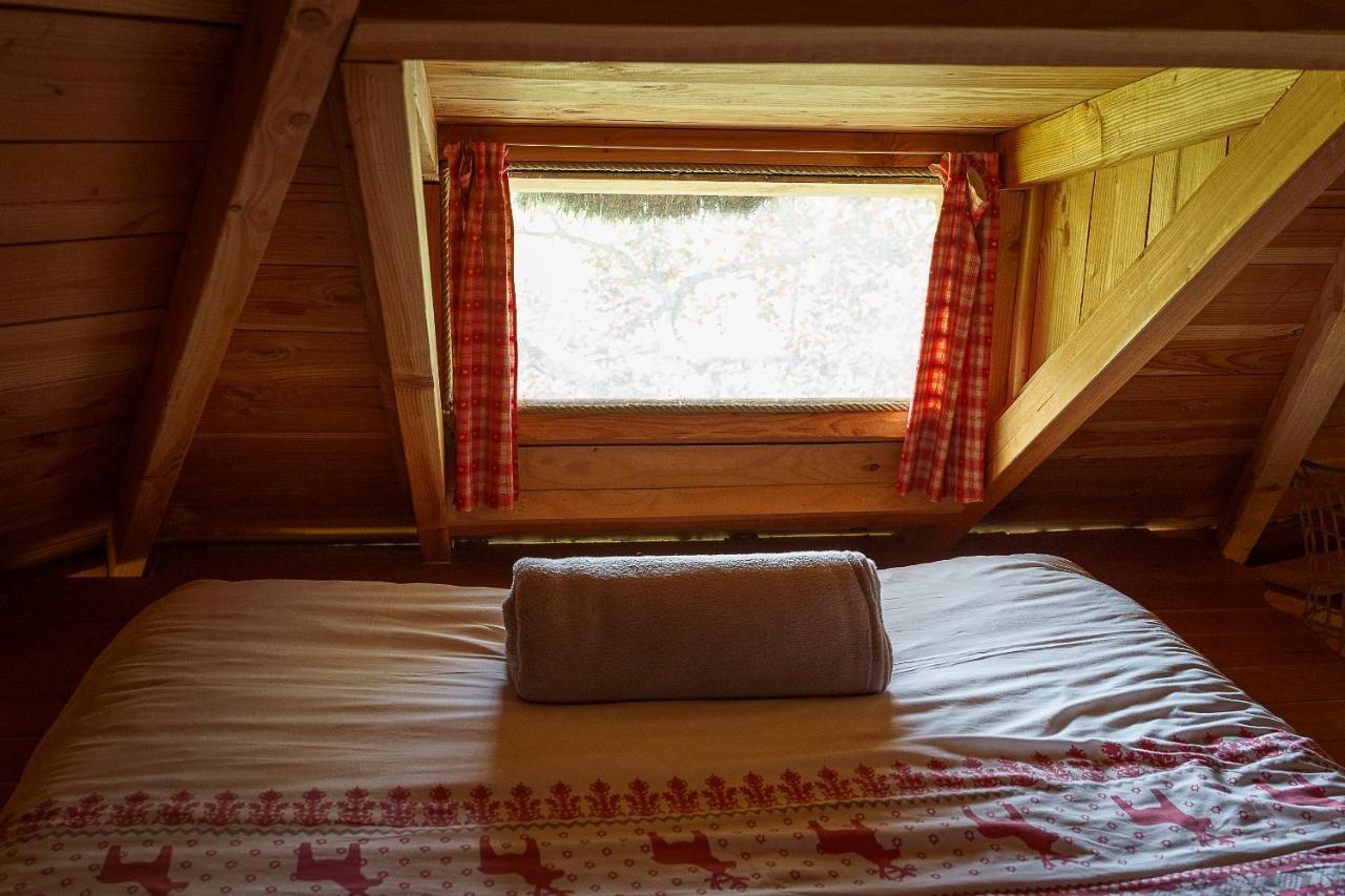 Cabane Perchee Dans Les Arbres Saint-Hilaire-en-Morvan Εξωτερικό φωτογραφία