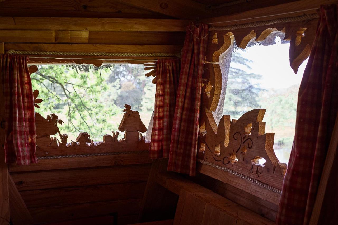Cabane Perchee Dans Les Arbres Saint-Hilaire-en-Morvan Εξωτερικό φωτογραφία