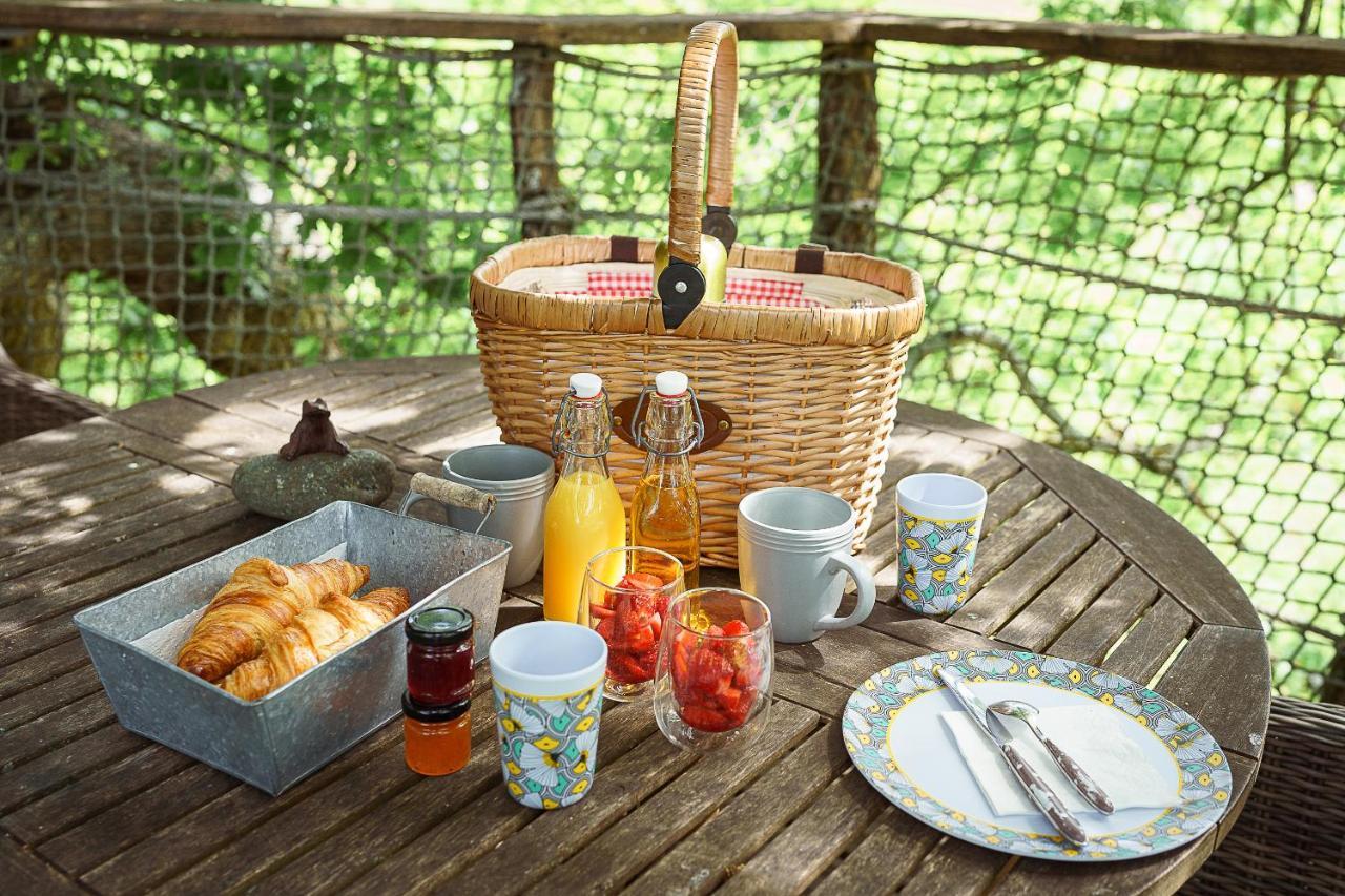 Cabane Perchee Dans Les Arbres Saint-Hilaire-en-Morvan Εξωτερικό φωτογραφία