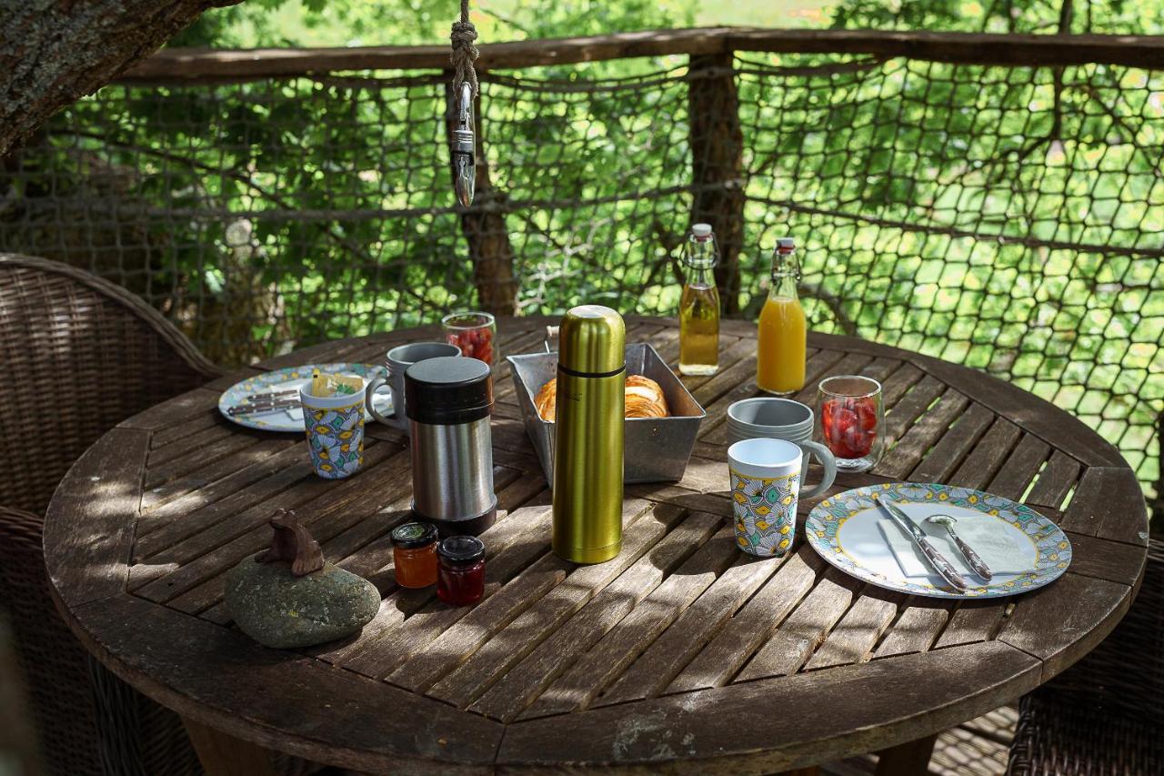 Cabane Perchee Dans Les Arbres Saint-Hilaire-en-Morvan Εξωτερικό φωτογραφία